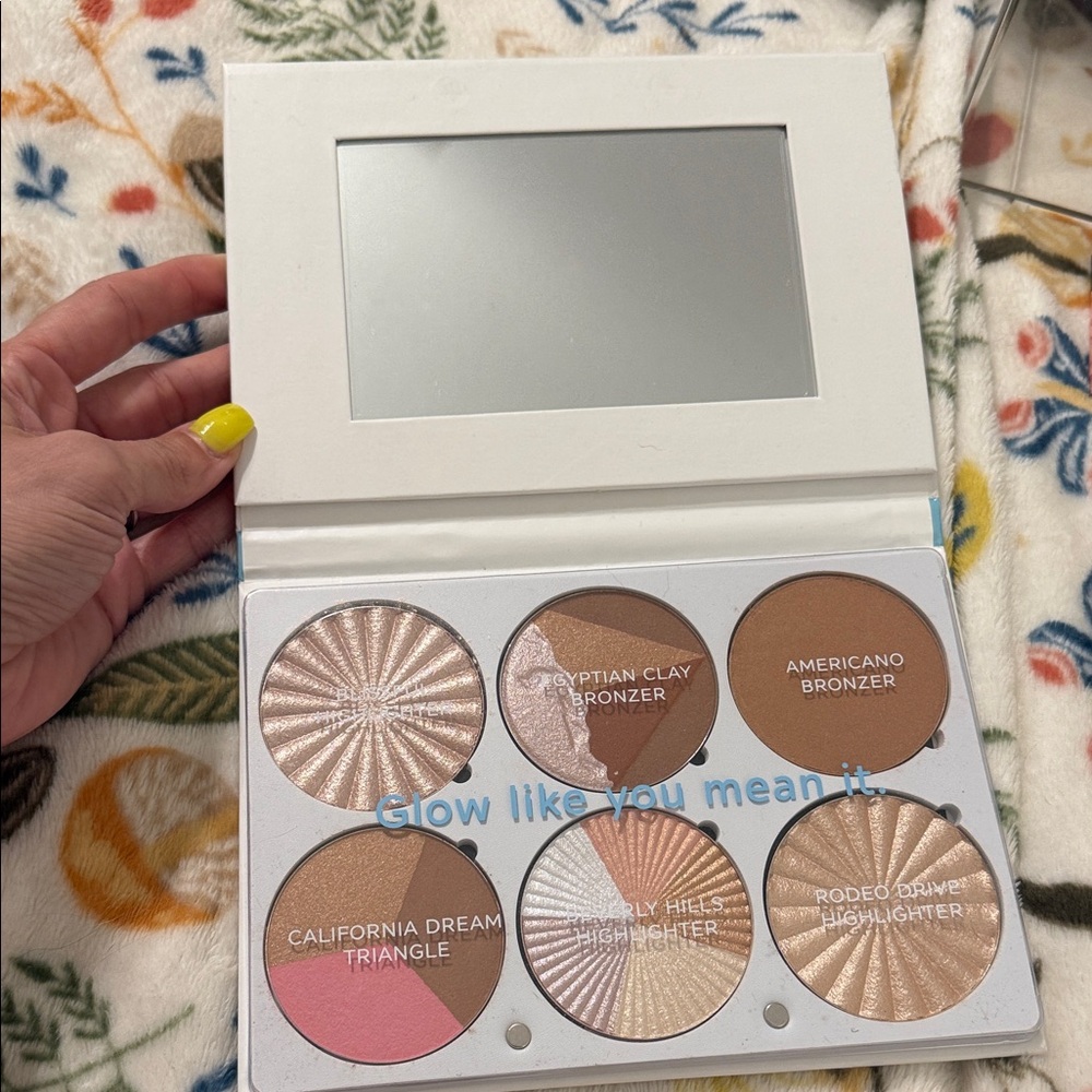 OFRA On the Glow Palette